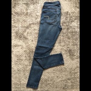 American Eagle dark-wash skinny jeans.